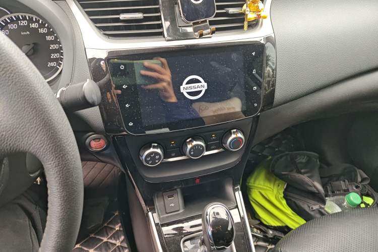 Used Nissan Sylphy 2019 1.6XV CVT Smart Connect Luxury Edition China VI Standard
