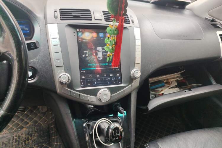 Used BYD S6 2014 2.0L Manual Luxury 5-Seater Audio And AC Panel