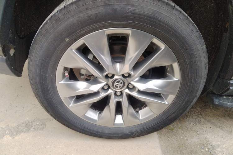 Used Toyota Wildlander 2022 Dual-Engine 2.5L E-CVT Two-Wheel Drive Luxury PLUS Edition
