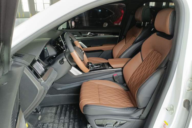 Used BYD Tang New Energy 2021 DM-i 112KM Prestige Model Left Front Seat