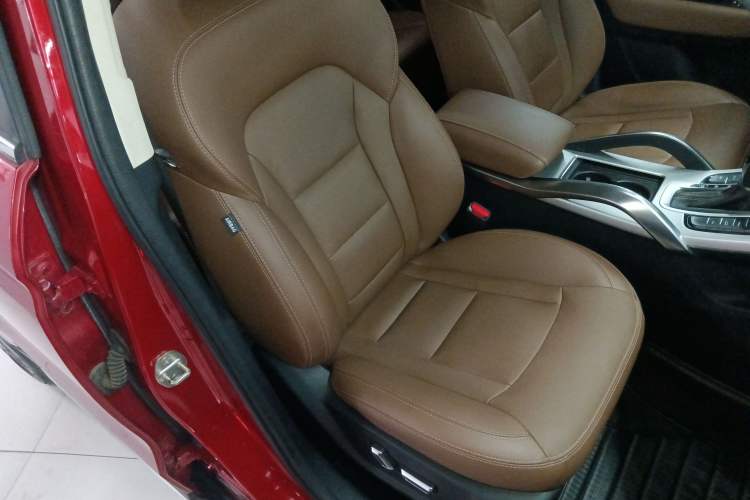 Used Geely Auto Emgrand X7 Sport 2016 1.8TD Automatic ZhiZun Version