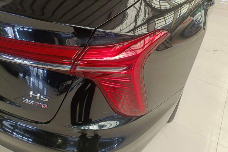 Used Hongqi H5 2024 1.5T DCT Smart Connect Flagship Edition Exterior 3