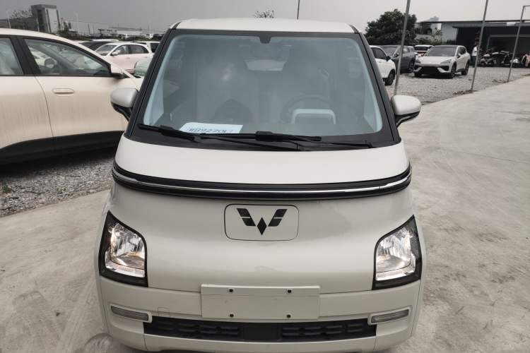 Used Wuling Air ev 2023 - Four Seats - Standard Edition
