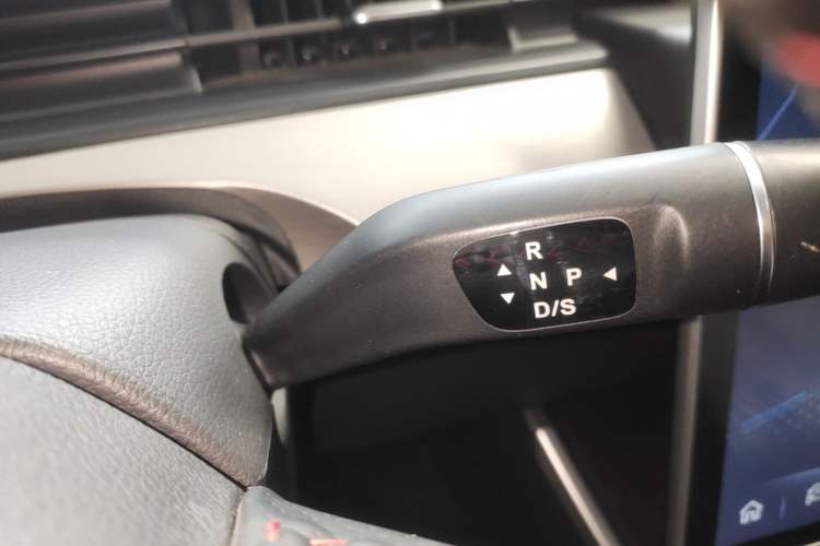 Used NETA V 2021 Standard Range Entertainment Version – Upgraded Model