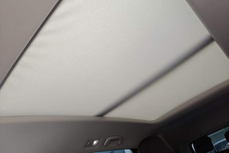 Used Volkswagen Viloran 2020 380TSI Prestige Edition
