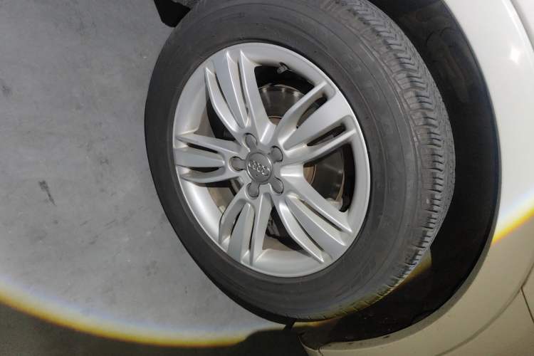 Used Audi Q3 2015 35 TFSI quattro Technology Edition Right Front Wheel Hub