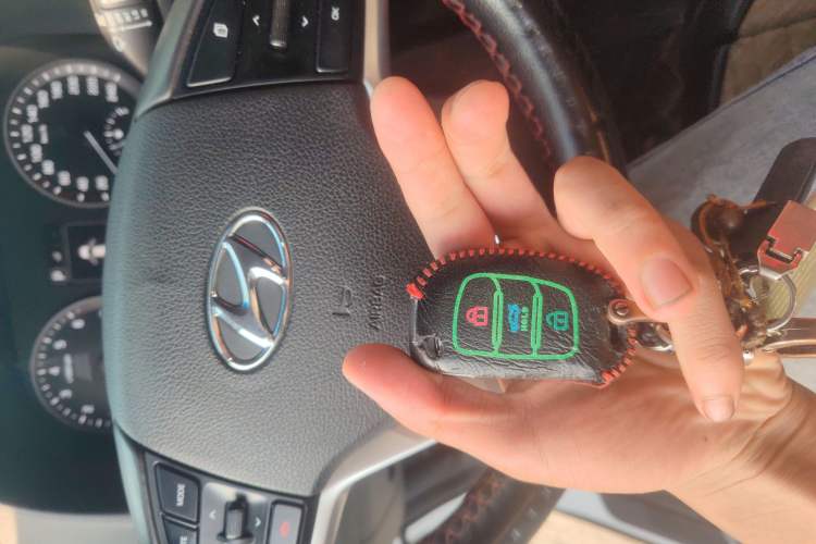 Used Hyundai Tucson 2015 2.0L Automatic Two-Wheel Drive Smart Version Vehicle Key