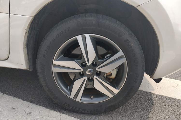 Used Renault Koleos 2014 2.0L Two-Wheel Drive Comfort Edition
