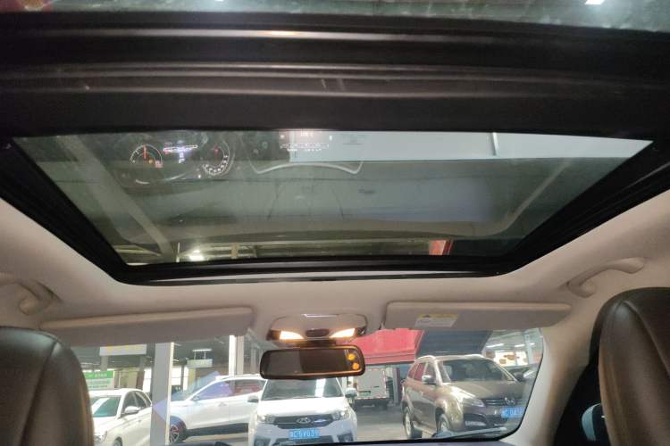 Used Jeep Cherokee 2016 2.0L Superior Edition