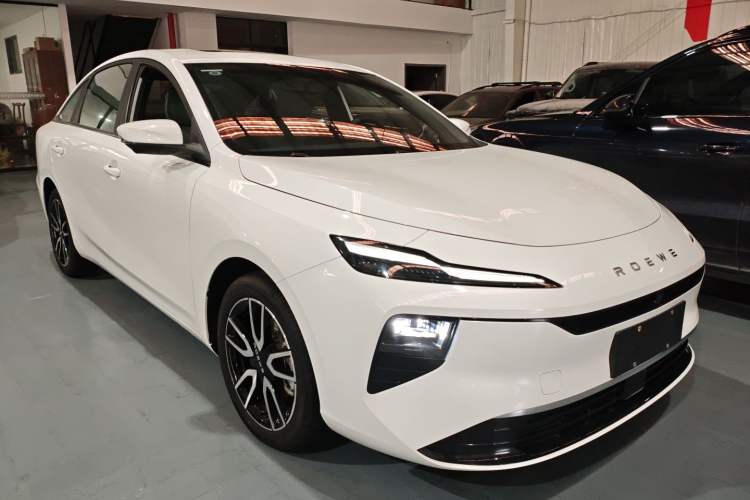Used Roewe D6 2025 450km Deluxe Edition
