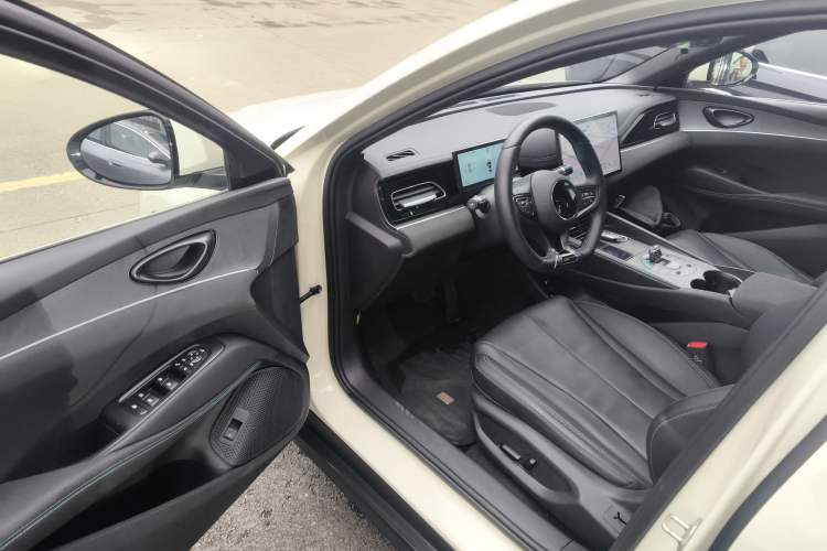 Used BYD Seal 06 New Energy 2025 DM-i Smart Drive 120KM Deluxe Model