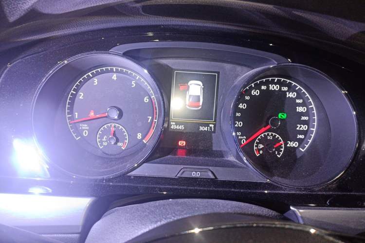 Used Volkswagen Lamando 2017 280TSI DSG Luxury Edition
