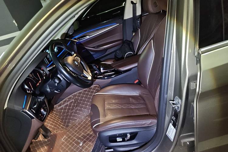 Used BMW 5 Series 2018 Facelifted 530Li Luxury Edition Premium Package Left Front Seat