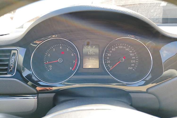 Used Volkswagen Sagitar 2018 1.6L Automatic Comfort Model Instrument Cluster