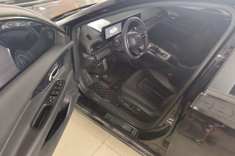 Used GAC Trumpchi EMPOW 2023 270T DCT J16 Version