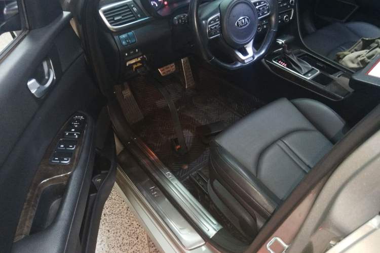 Used Kia K5 2016 1.6T Automatic LUX
