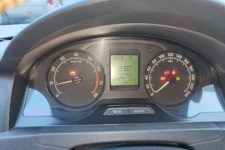 Used Skoda Rapid 2013 1.6L Automatic Smart Selection Model