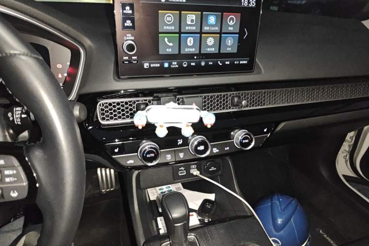 Used Honda Integra 2023 HATCHBACK 240TURBO CVT Phantom Night Luxury Edition Audio And AC Panel