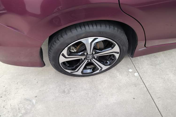 Used Honda Jade 2017 210 TURBO CVT Luxury Edition 5 Seats