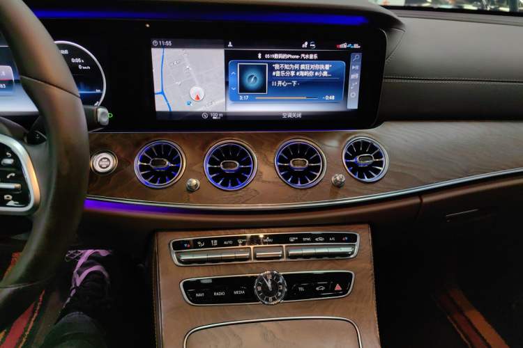 Used Mercedes-Benz E-Class 2019 Facelifted E 300 L Stylish Version Audio And AC Panel