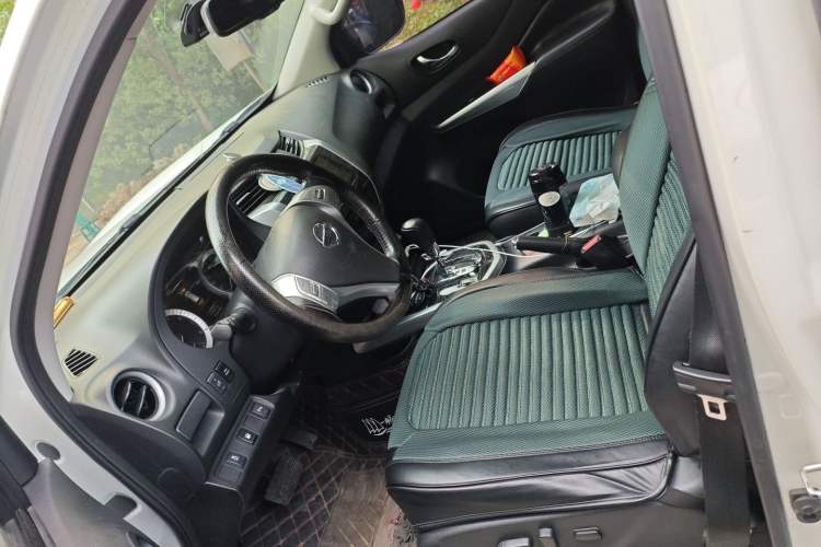 Used Nissan Terra 2018 2.5L Automatic 4x4 Flagship Edition
