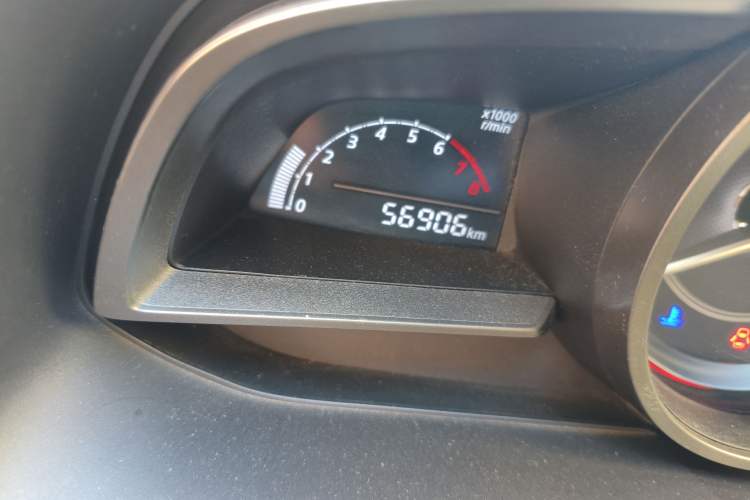 Used Mazda 3 Axela 2014 Sedan 1.5L Manual Comfort Model Odometer Close Up