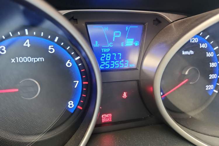 Used Hyundai ix35 2012 2.0L Automatic Two-Wheel Drive Elite Edition GLS
