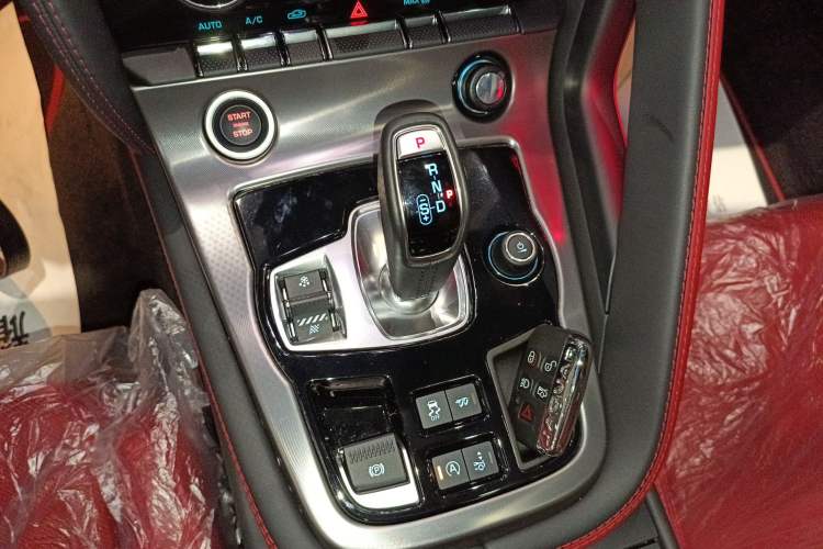 Used Jaguar F-TYPE 2024 P300 75th Anniversary Limited-Edition Hardtop Version Gear Lever