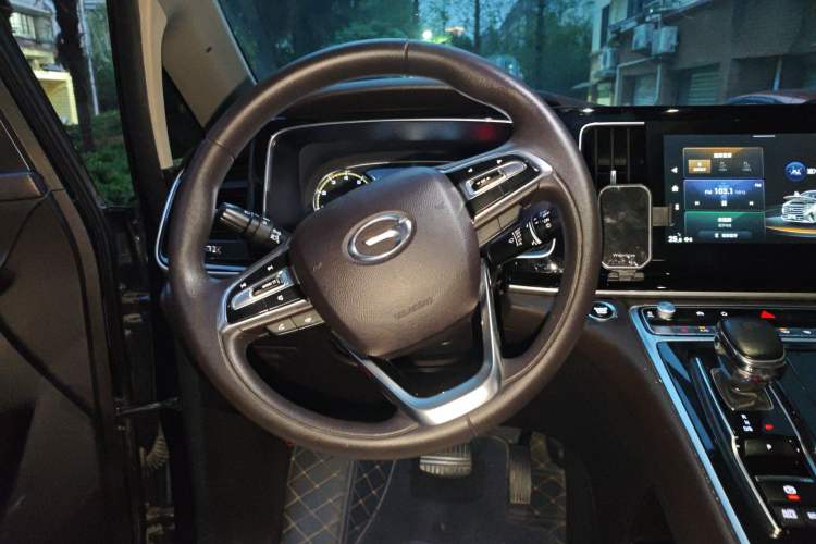 Used GAC Trumpchi M8 2021 Revised Version Lingxiu Series 390T Luxury Edition Steering Wheel