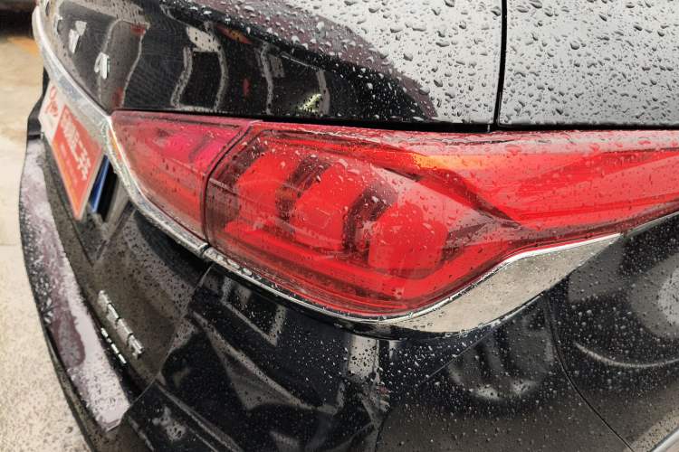 Used BAIC Beijing X5 2018 1.5T CVT New Smart Version China V Emission Standard