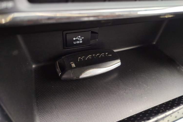 Used Haval M6 2021 PLUS 1.5T Manual Luxury Smart Connectivity Model
