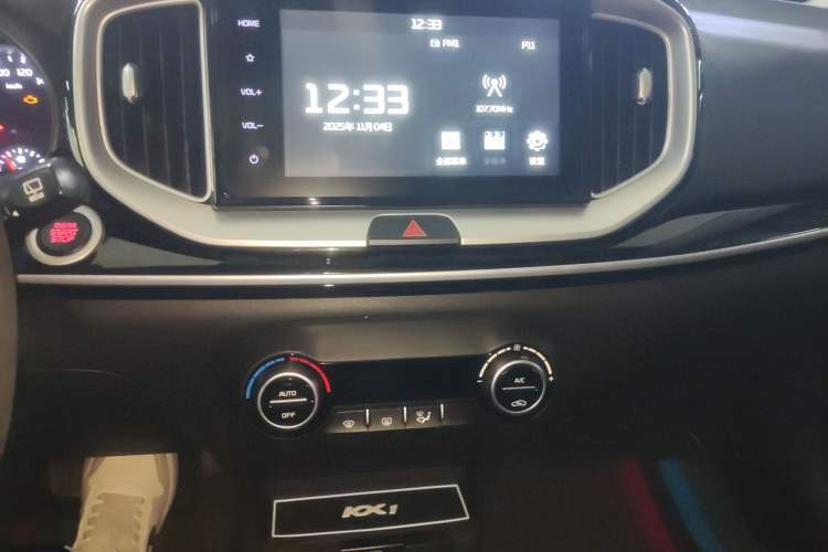 Used Kia kx1 Stonic 2021 1.4L CVT Sunroof Model