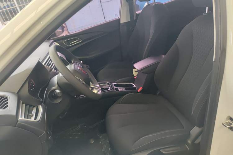 Used Roewe i5 2020 1.5L Automatic 4G Connected Linghao Edition