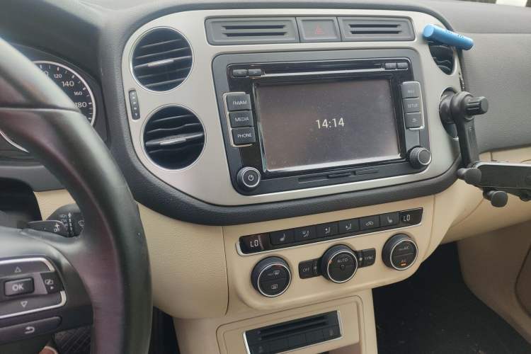 Used Volkswagen Tiguan L 2015 1.8TSI Automatic Two-Wheel Drive Luxury Model
