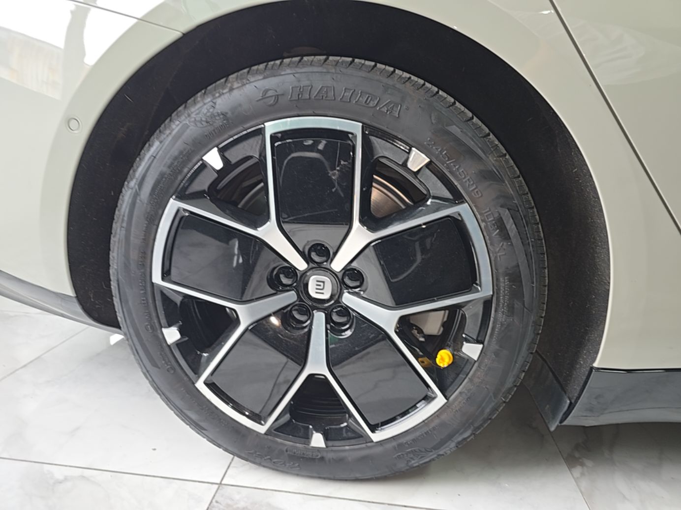 Xiaomi Auto SU7 2024 Rear-Drive Long-Range Intelligent Driving Version — снимка 11