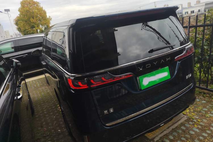 Used VOYAH Dream 2024 PHEV Ultra-Long Range Flagship Edition
