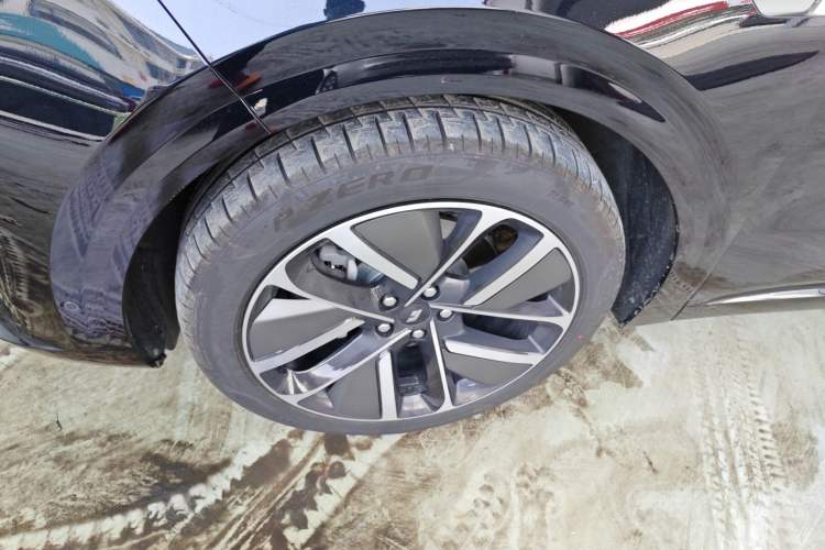 Used Li Auto L6 2024 Max Exterior 4