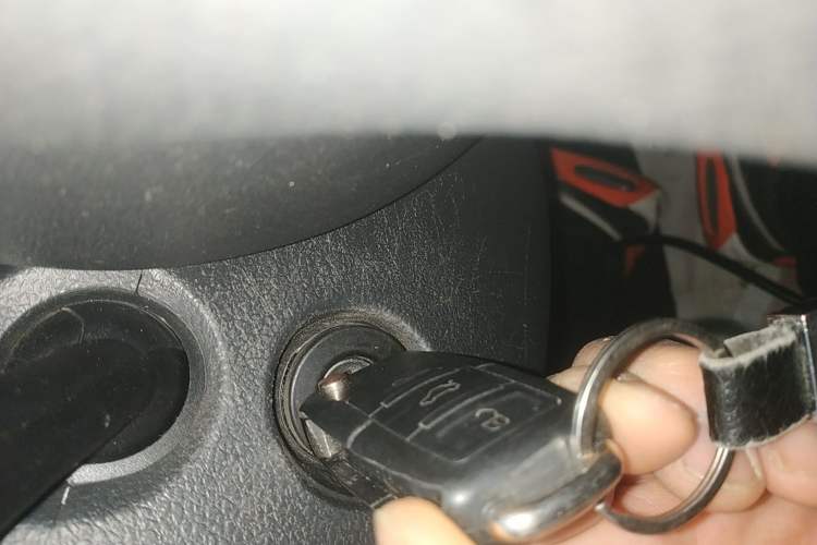 Used Volkswagen Sagitar 2014 Revised Version 1.4TSI Automatic Luxury Edition Vehicle Key