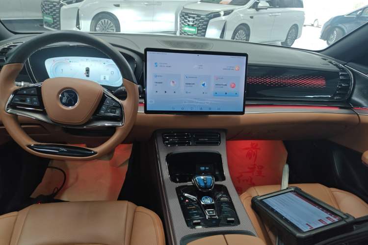 Used BYD Han 2022 DM-i 121KM Luxury Model
