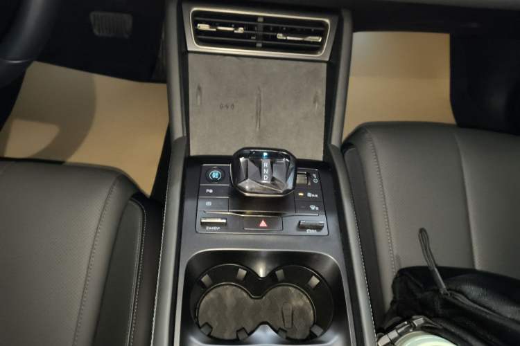 Used BYD Qin L 2025 DM-i Smart Drive 120KM Superior Model