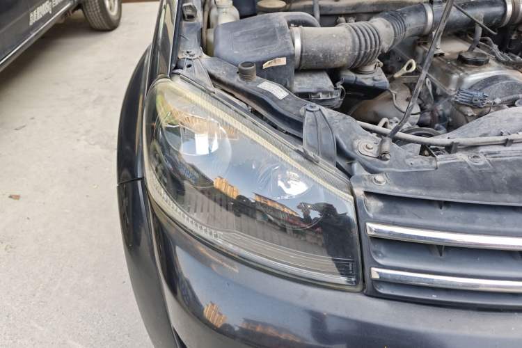 Used Great Wall Wingle 5 2014 2.4L European Version Two-Wheel Drive Entry-Level Big Double-Cab 4G69S4N