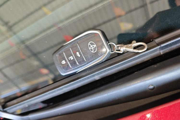 Used Toyota Reiz 2013 2.5V Supreme Edition