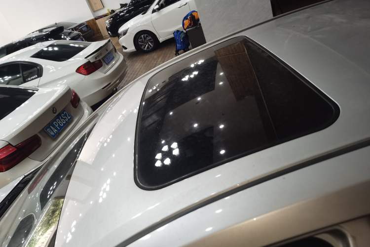 Used Toyota Corolla 2017 Revised Version 1.2T S-CVT GL-i Roof