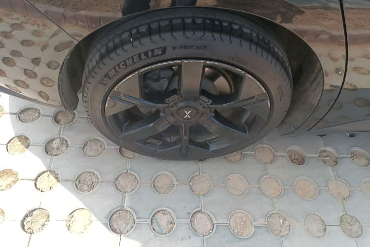 Used XPeng MONA M03 2024 620 with Ultra-Long Range Right Rear Wheel Hub