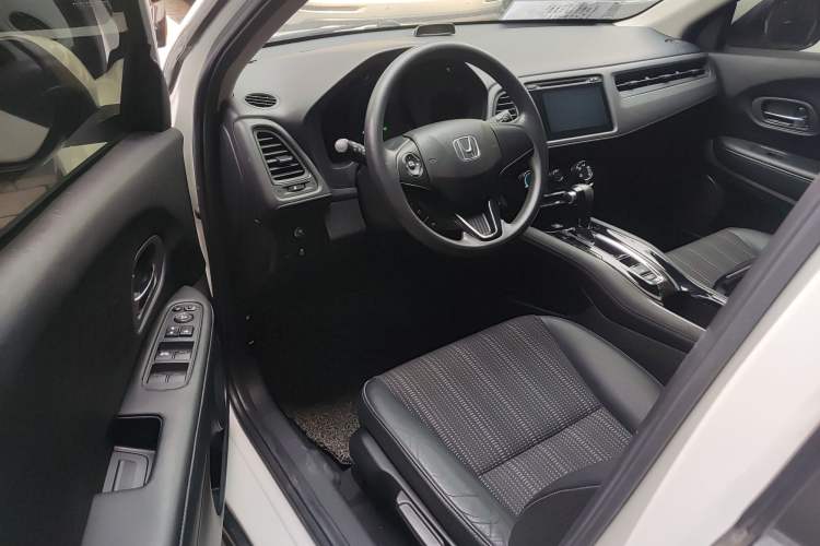 Used Honda Vezel 2015 1.8L CVT 2WD Elite Model Driver Seat