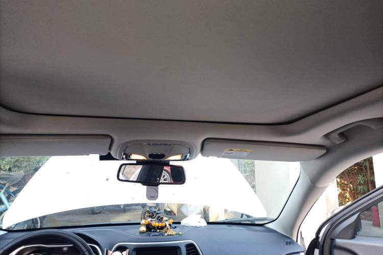 Used Jeep Cherokee 2020 2.0L Two-Wheel Drive Classic Sports Edition
