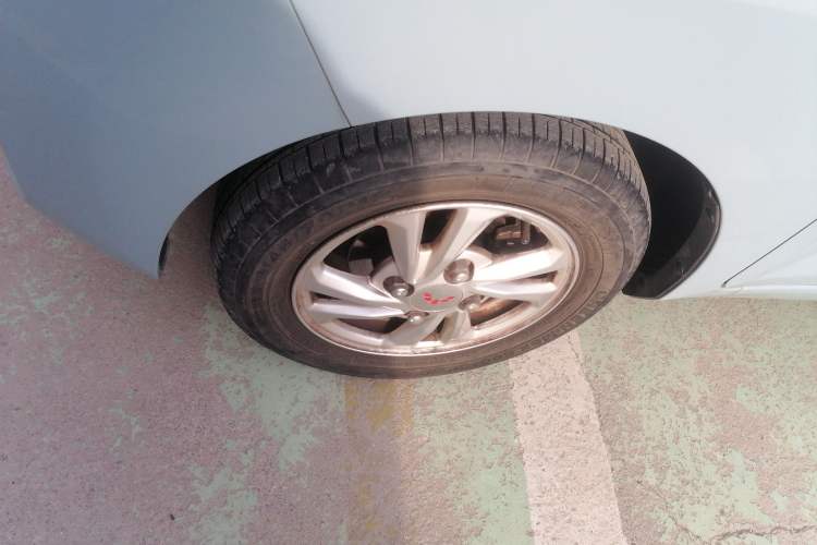 Used Wuling Hongguang MINIEV 2020 Freedom Version Lithium Iron Phosphate Exterior 4