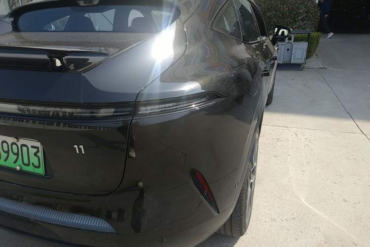 Used Avatr 11 2025 Year Updated Max Extended-Range Version Exterior 3