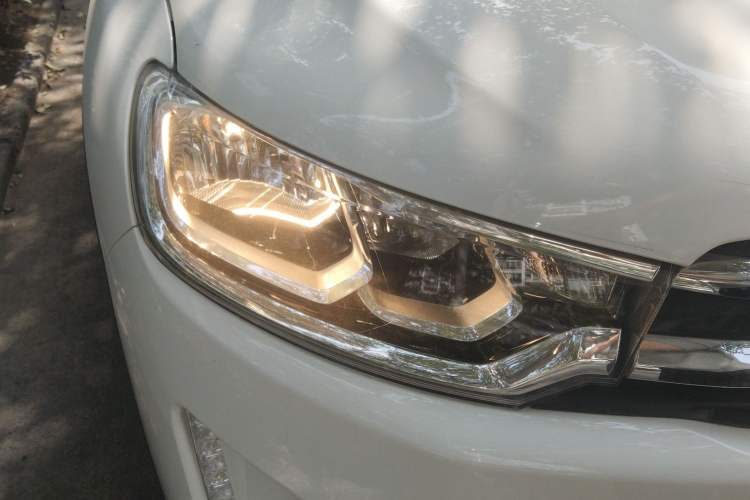 Used Citroen C3-XR 2015 1.6L Manual Pioneer Model Right Front Headlight