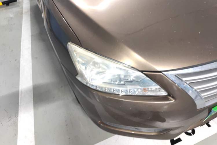Used Nissan Sylphy 2014 1.6XV CVT Deluxe Edition Right Front Headlight